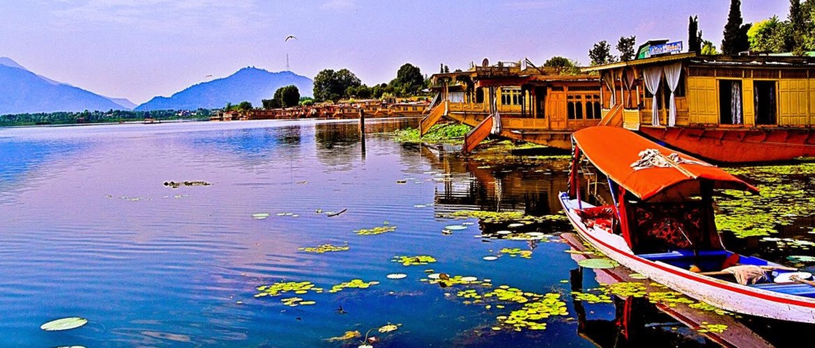 Nageen Lake Srinagar